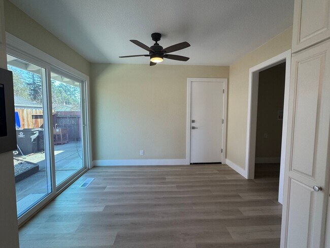 Building Photo - VAILABLE NOW! G O R G E O U S Single Story 3 Bed 2 Bath with Pool