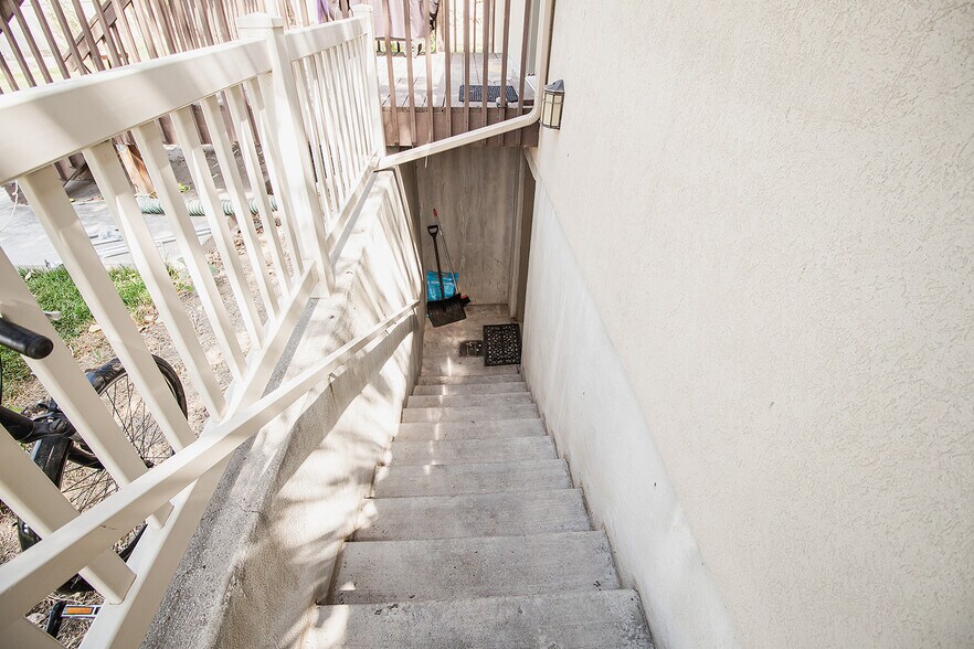 Building Photo - 352 W 13130 S