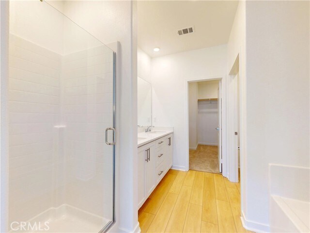 Building Photo - 8421 Gabrielino Ct