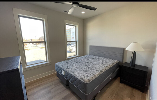 Bedroom 2 - 10 Walnut St NE