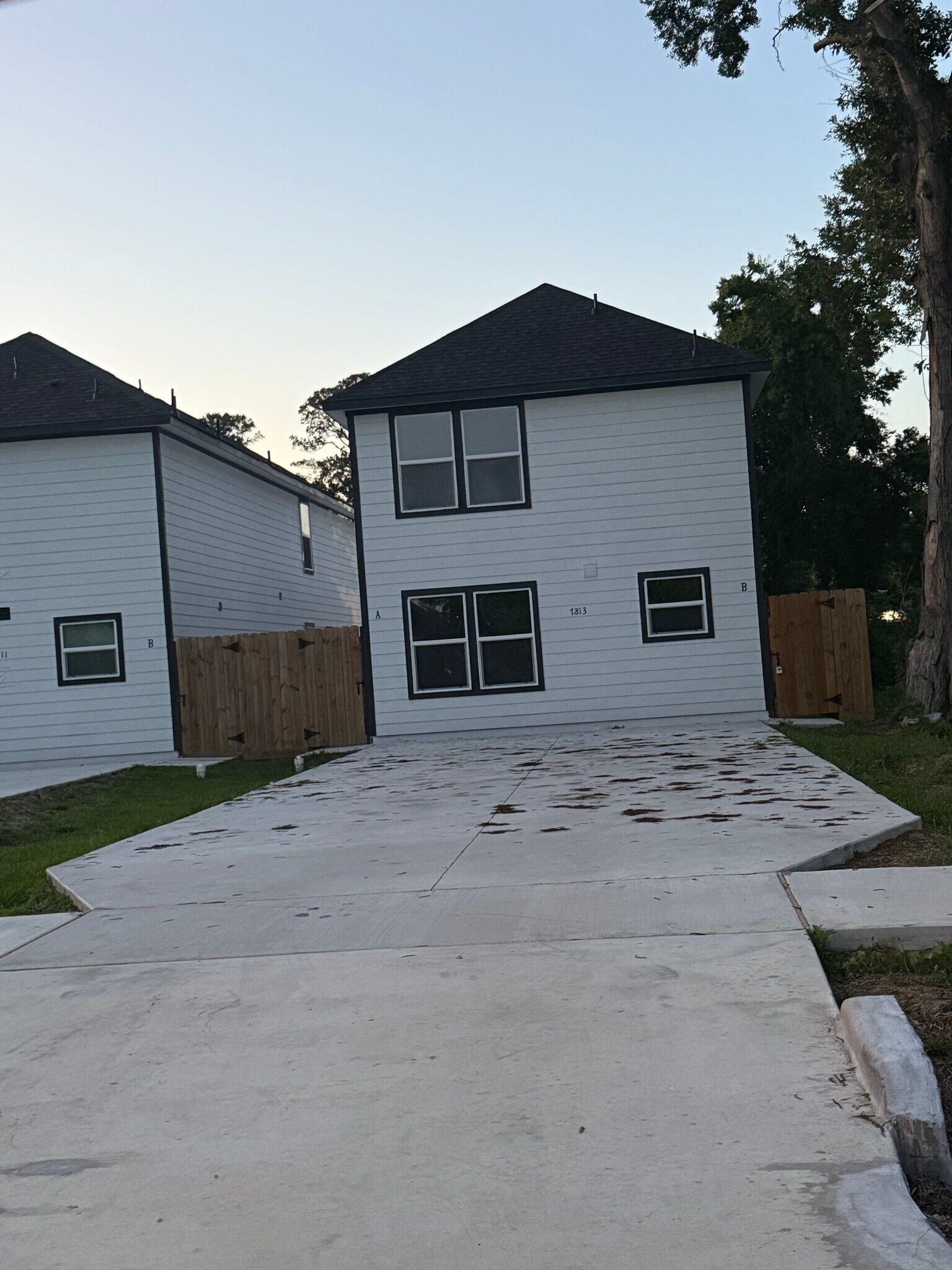 Building Photo - 7813 Laura Koppe Rd