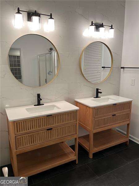 Building Photo - 319 Dexter Dr