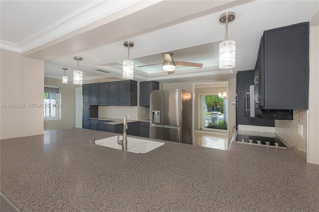 Building Photo - 2070 NE 65th St