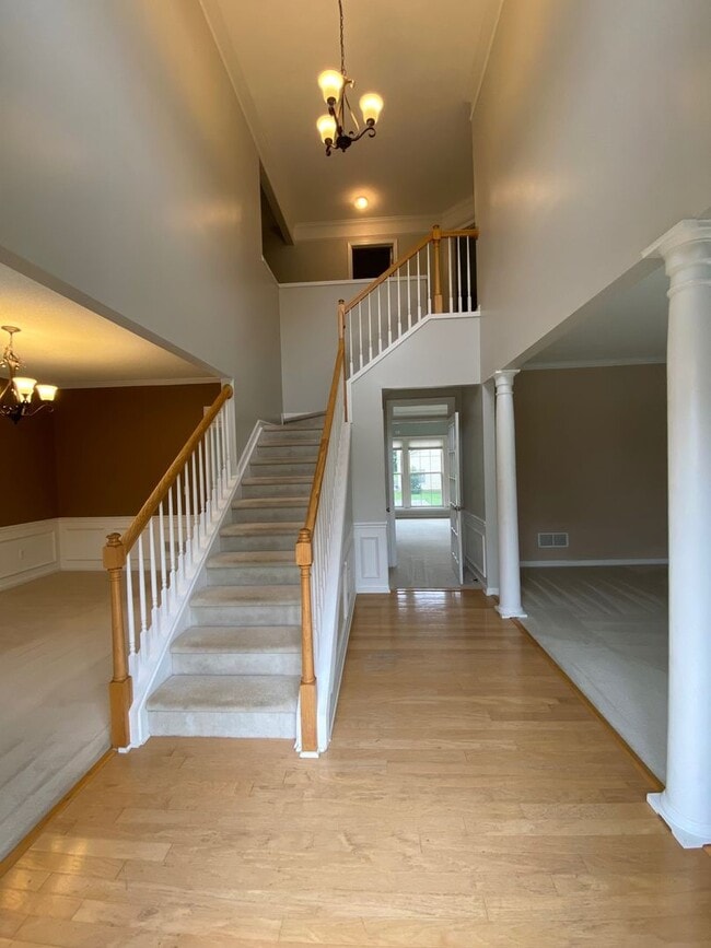 Building Photo - Simpsonville