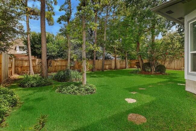 Building Photo - 14 Graceful Elm Ct