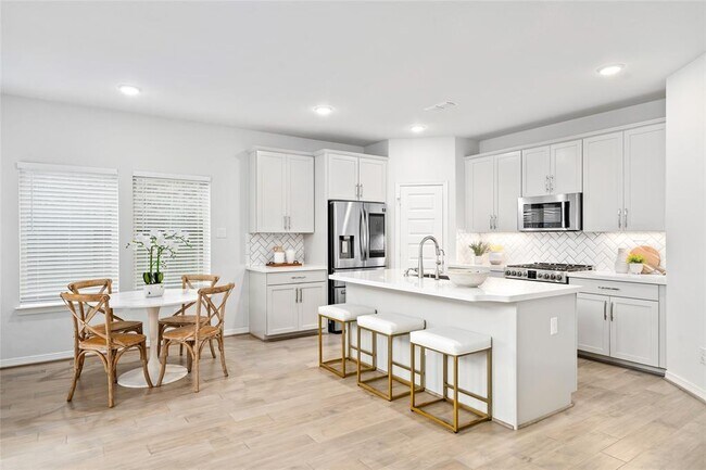Building Photo - 8914 Milam Grove Dr