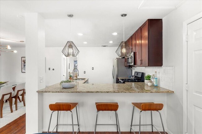 Building Photo - 5108 Emerald Forest Dr
