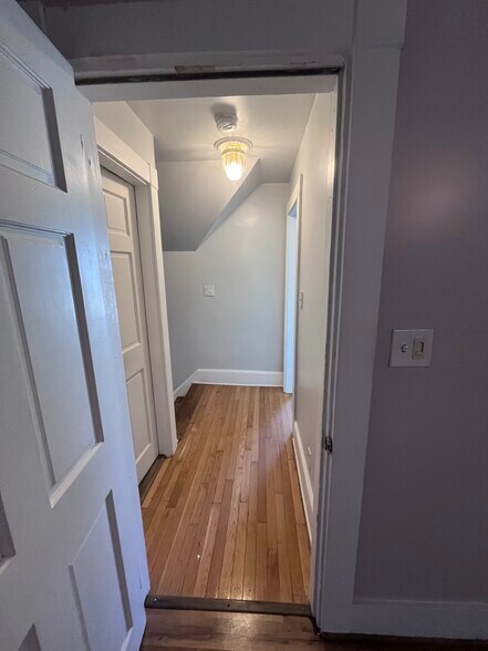 Building Photo - 6 Mousam Ct