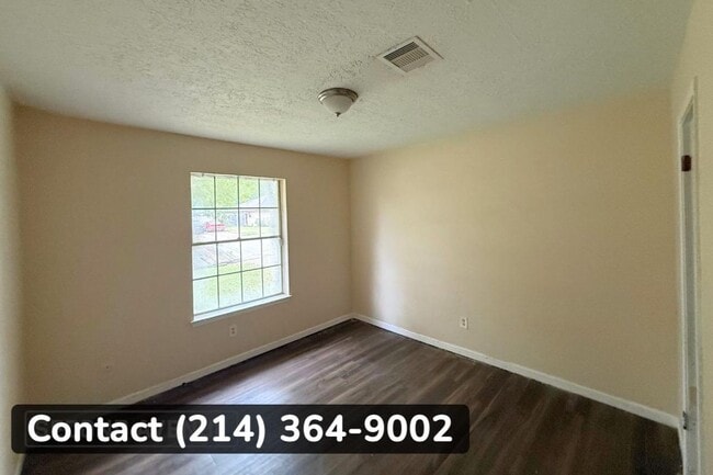 Building Photo - 10627 Sagewillow Ln