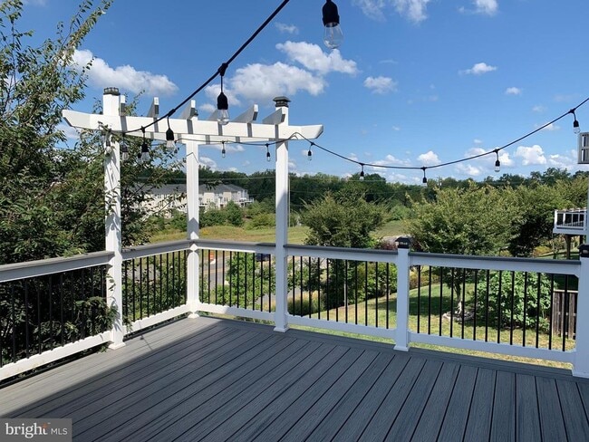 Building Photo - 24689 Capecastle Terrace