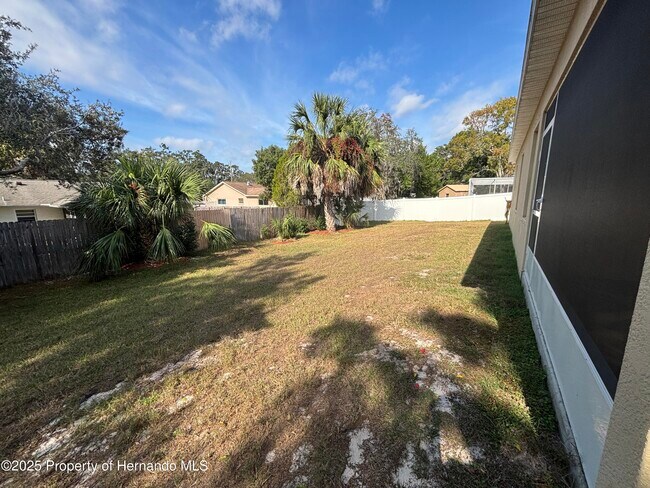 Building Photo - 1159 MacFarlane Ave