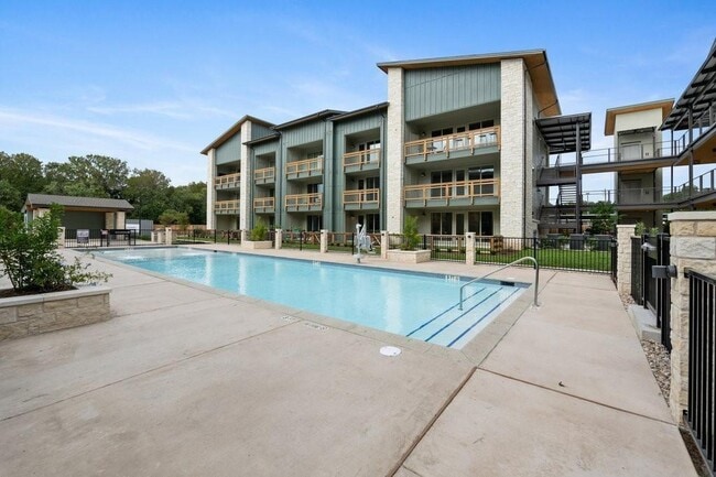 Building Photo - 4704 Sunset Trail