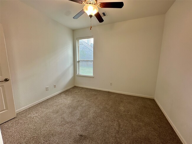 Building Photo - 12102 Cove Harbor Ln