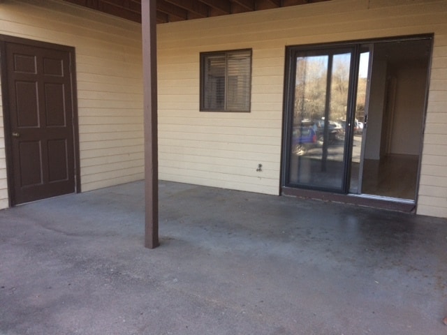 Building Photo - 1202 Avenida del Sol