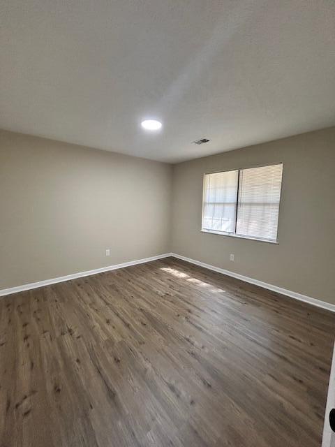 Building Photo - 8016 Kiwi Ct