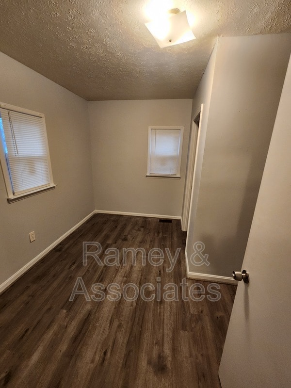 Building Photo - 1490 Clara Ave