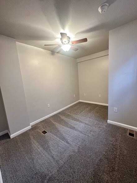 Building Photo - 1016 Bingham St