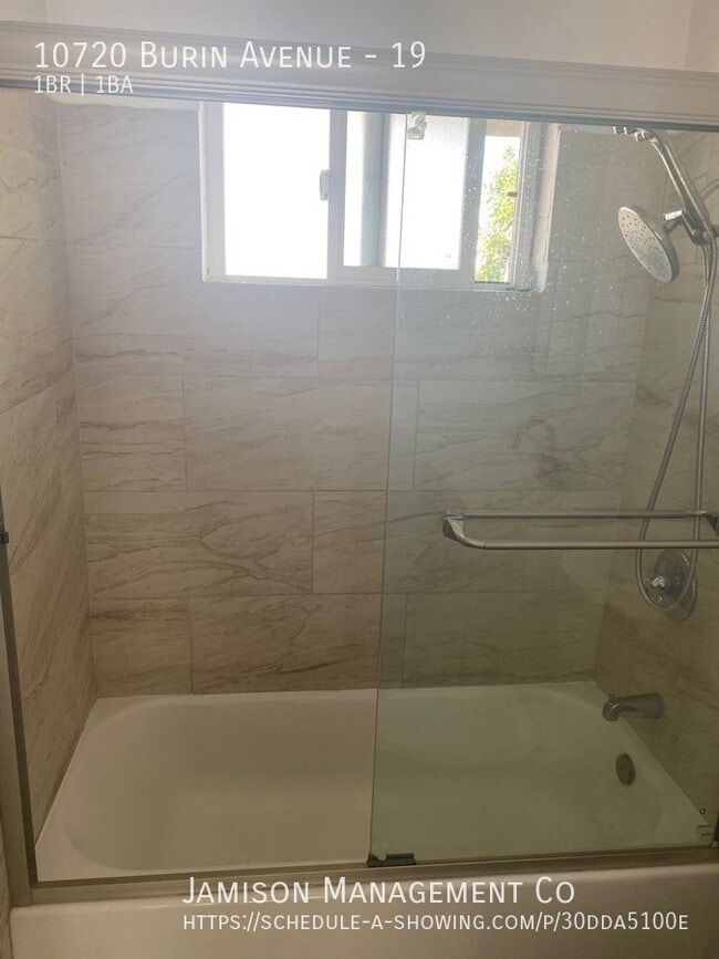 Building Photo - 10720 S Burin Ave