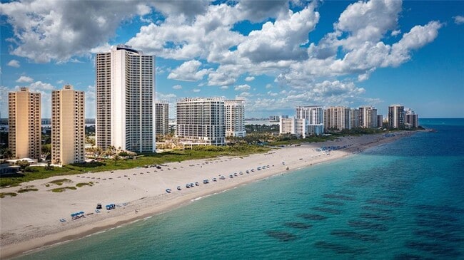 Building Photo - 2800 N Ocean Dr