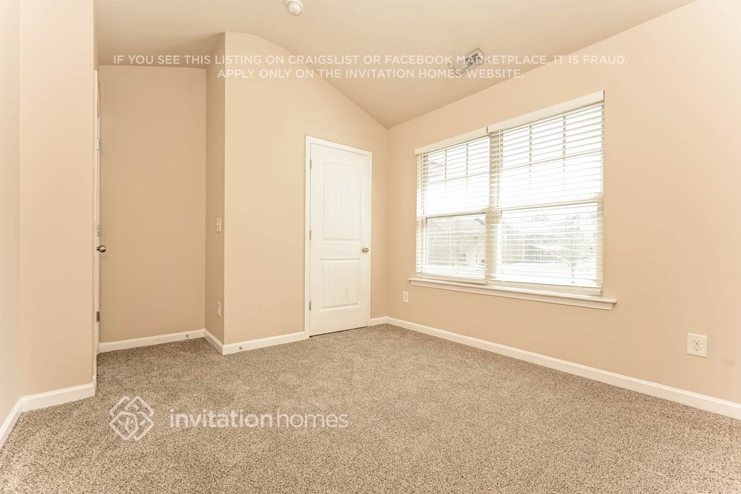 Building Photo - 127 Biscayne Terrace