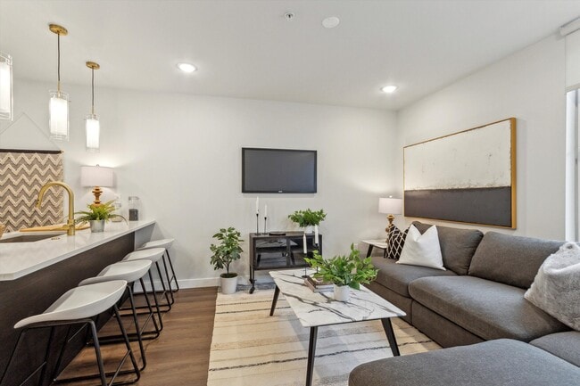 Building Photo - 1102 Germantown Ave