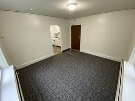 Building Photo - 1143 1st St NW