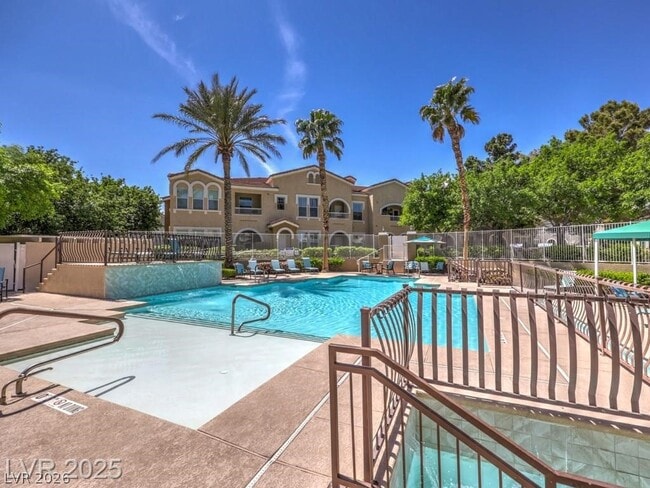 Building Photo - 10001 Peace Way