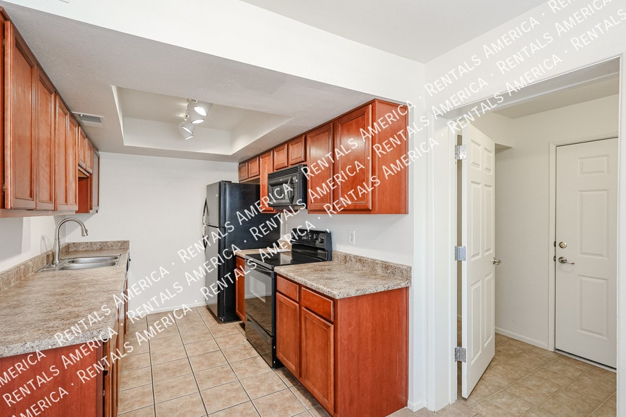 Building Photo - 1254 N 85th Pl