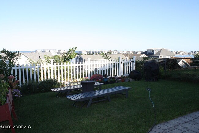 Building Photo - 42 Oceanview Ave