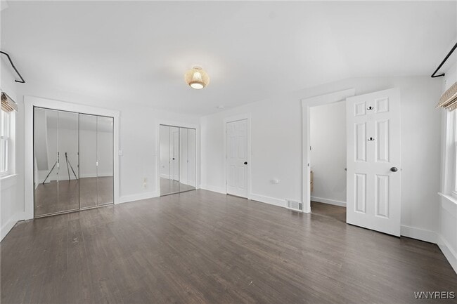 Building Photo - 4316 Clinton St