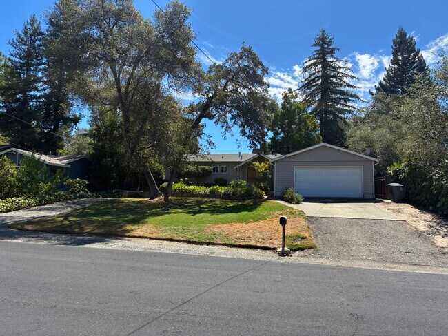 Building Photo - 8375 Acorn Dr