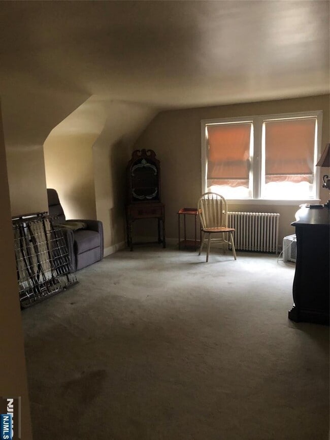 Building Photo - 5 5th St