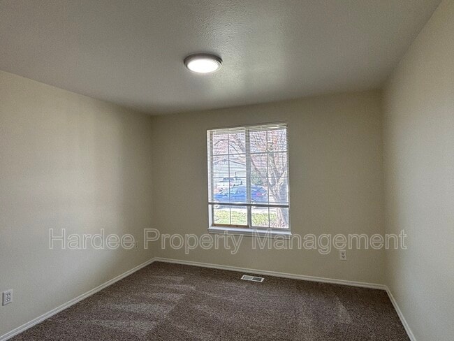 Building Photo - 3248 S Cadet Ave