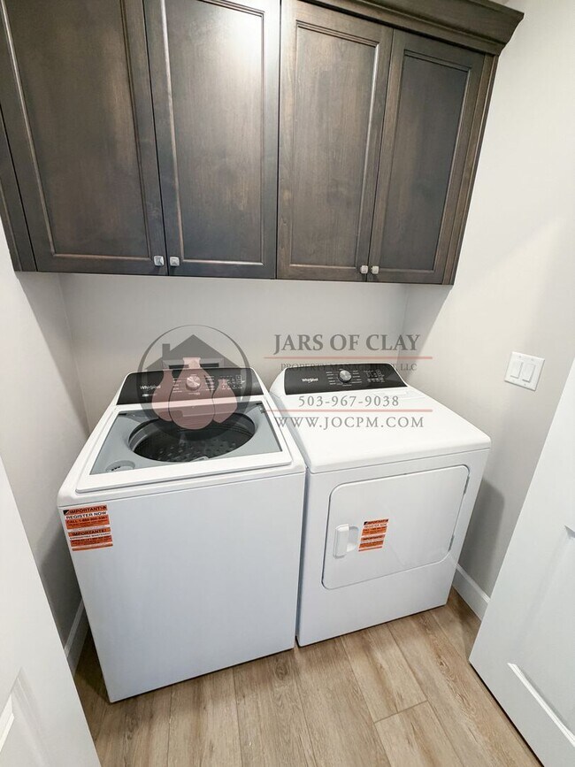 Building Photo - 1333/1335 Oppek St NE #2023-LL765