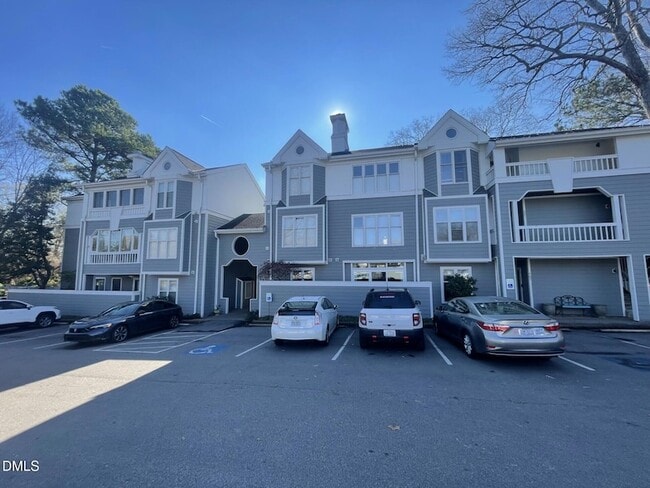 Primary Photo - 720 Bishops Park Dr