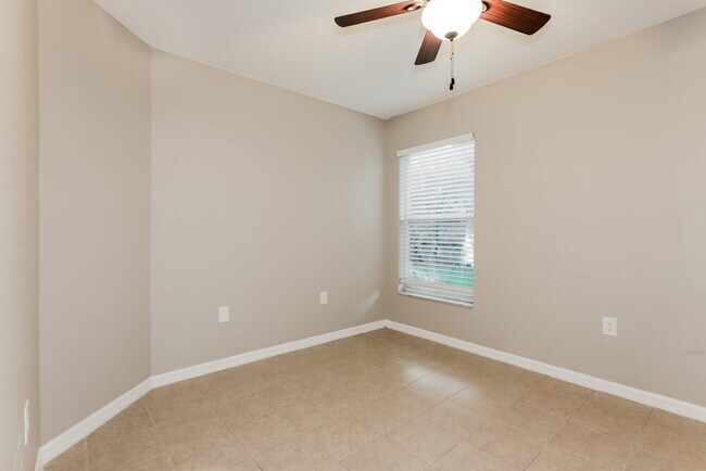 Building Photo - 8524 Queen Brooks Ct
