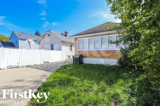 Building Photo - 1306 Brookside Ave