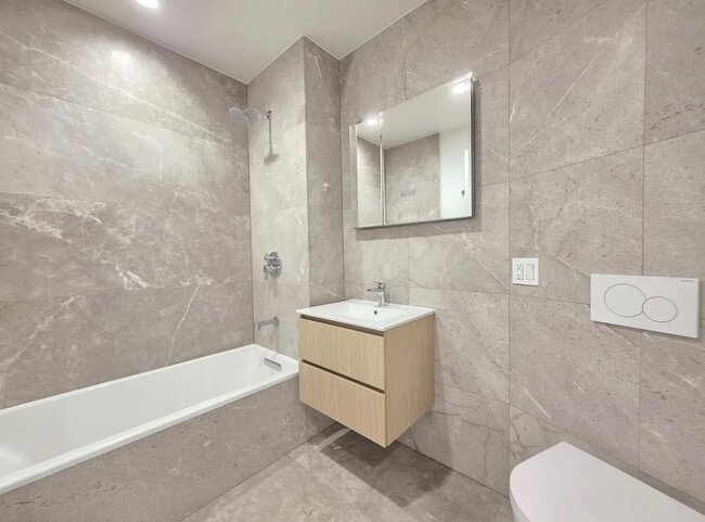 Building Photo - 30-05 Vernon Blvd