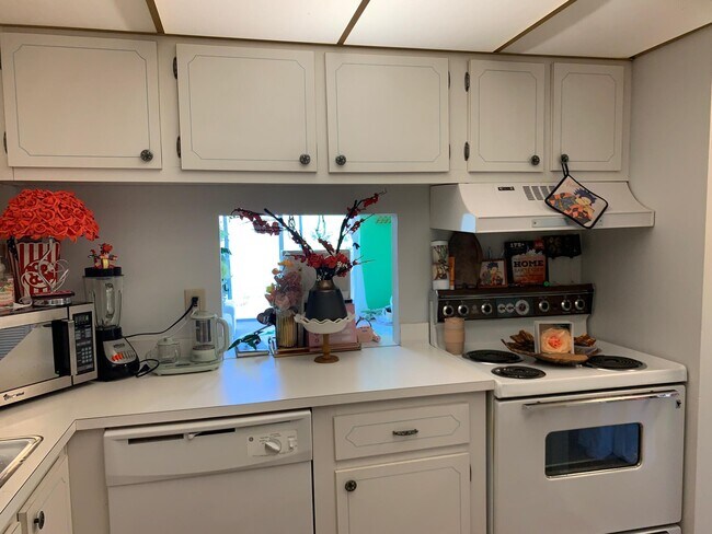 Building Photo - 500 Executive Center Dr