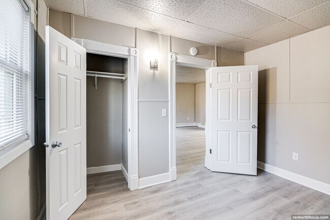 Building Photo - 416 High St