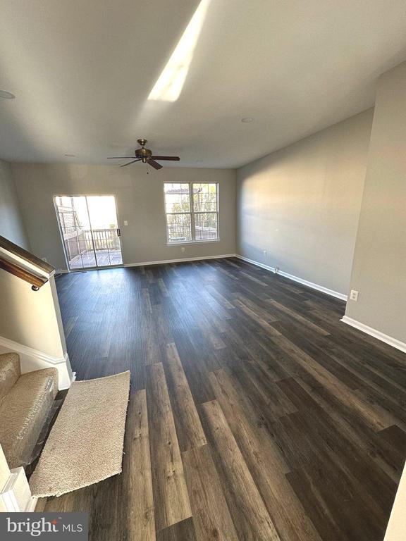 Building Photo - 45514 Cambers Trail Terrace