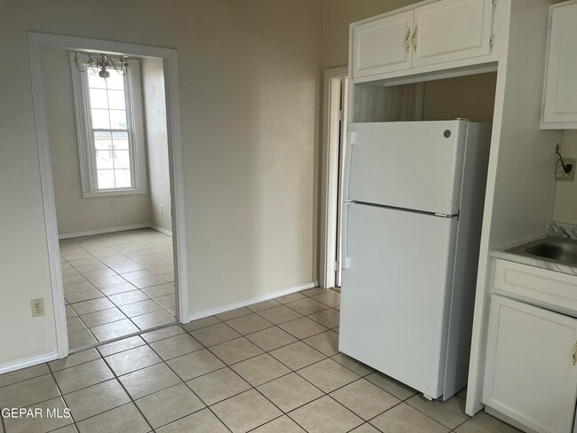 Building Photo - 1026 Myrtle Ave