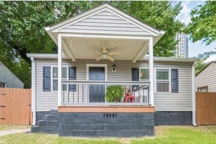 Building Photo - 1272 Lyle Pl NW