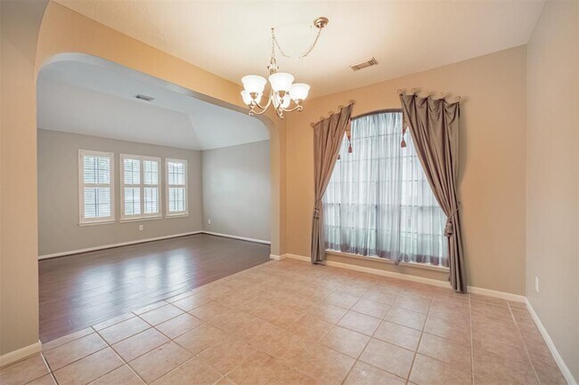 Building Photo - 7726 Trophy Pl Dr