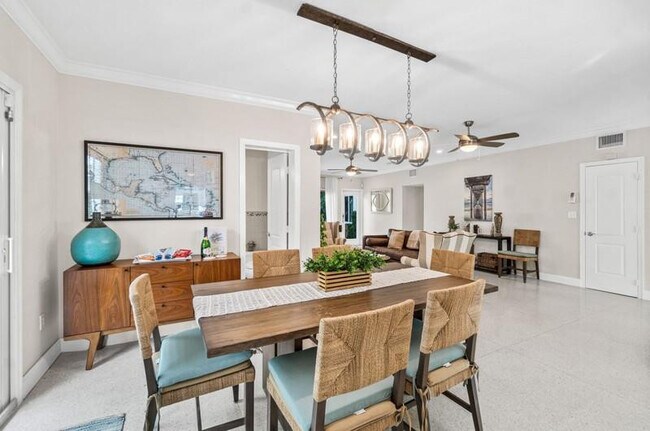 Building Photo - 3310 NE 18th St