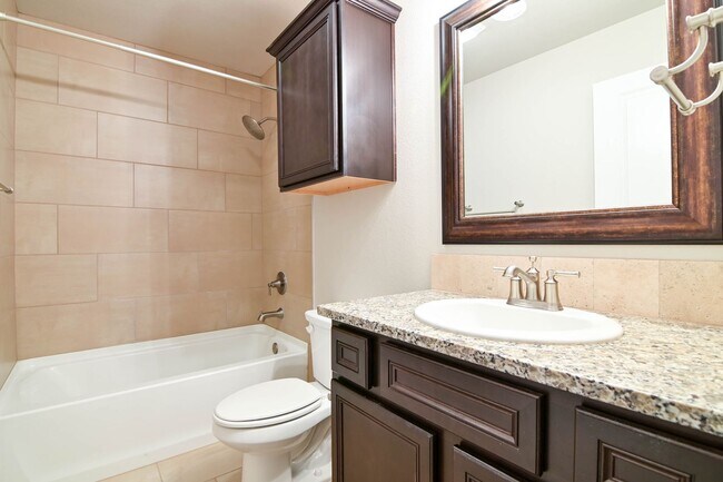 Building Photo - 6841 Rio Pl