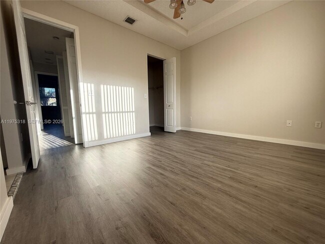 Building Photo - 978 NE 42nd Pl