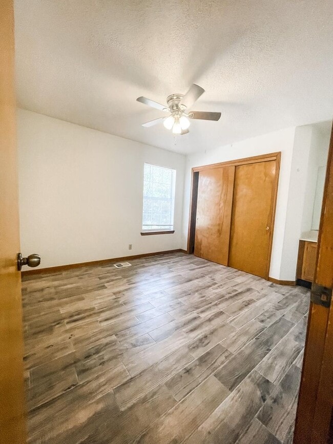 Building Photo - 888 Culp Ave