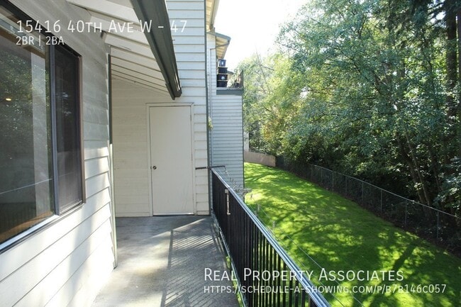 Building Photo - 15416 40th Ave W
