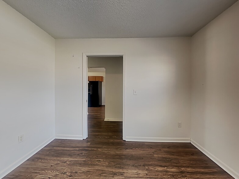 Building Photo - 624 Fallen Timbers Dr